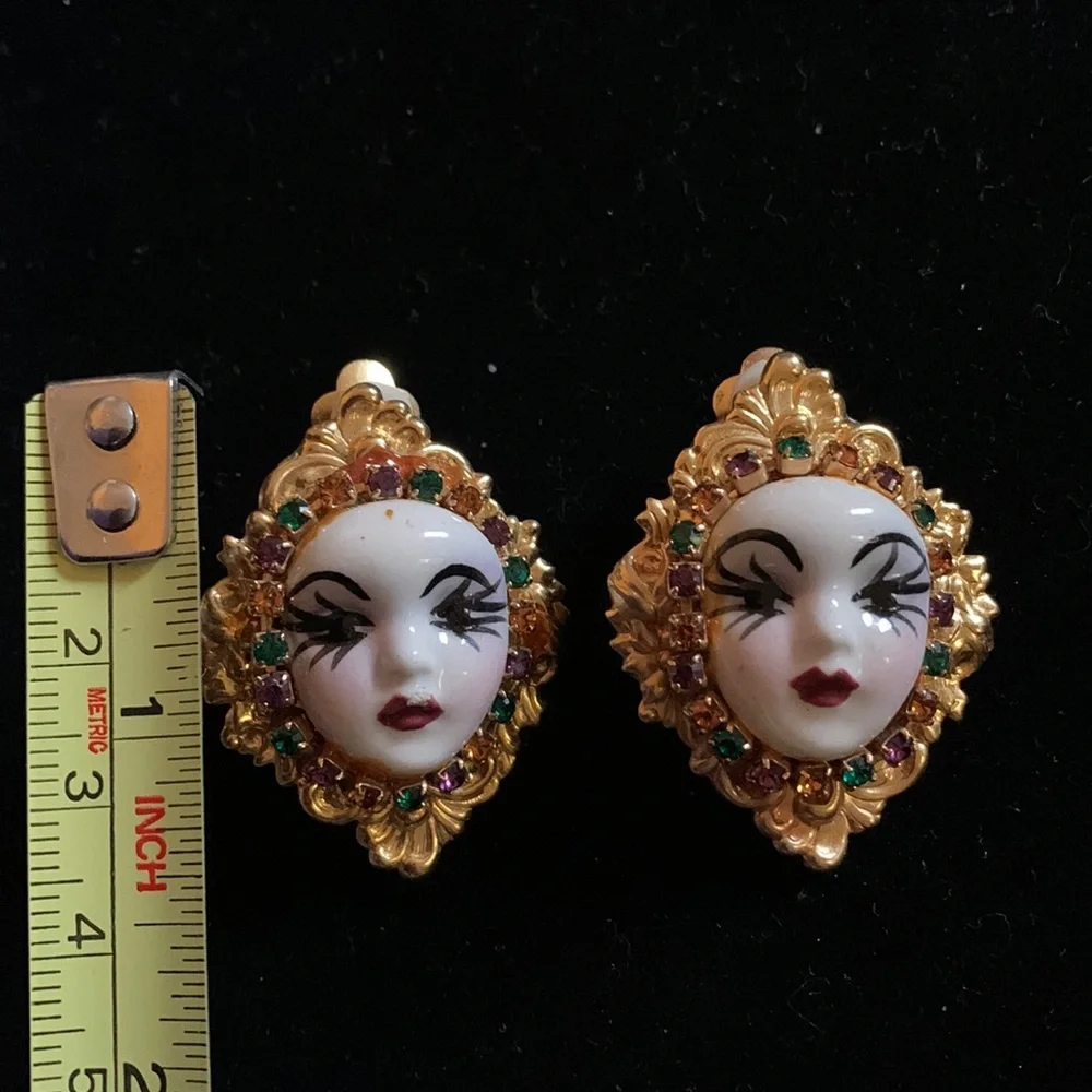 Vintage painted Venetian porcelain faces w crystals &ornate gold frame 1.5”clips - Picture 3 of 6